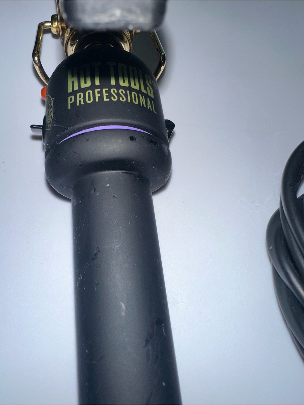 Hot Tools Professional Black and 24k gold barrelCurling Iron - Salon Performance
